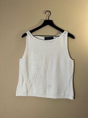 Liz Claiborne White Knit Tank with Embroidered Paisley Detail